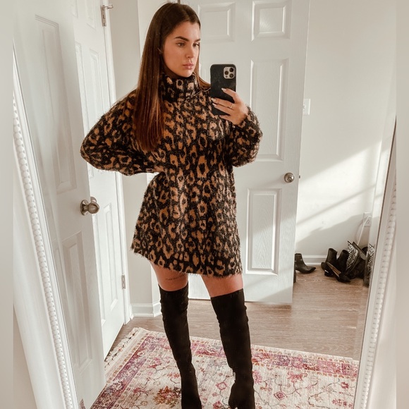 Mumu Fatima Turtleneck Dress- Fuzzy Leopard Knit - Picture 2 of 7